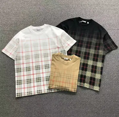¥118 B⭐R⭐E⭐RY T-SHIRT 3206010221(im 170cm 60kg i wear size S in the phot)