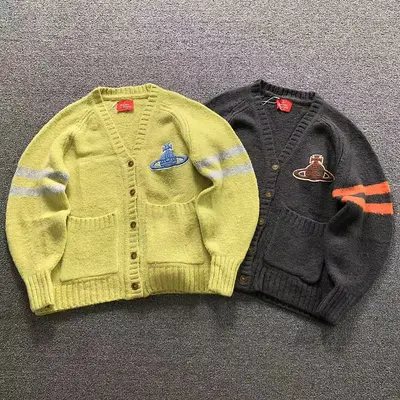￥185 VIVIENNE WESTWOOD SWEATER 126613176（im 170cm 60kg i wear size S in the phot）