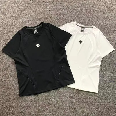 ￥145 D⭐S⭐E⭐T⭐ T-SHIRT 22060930001（im 170cm 60kg i wear size L in the phot）