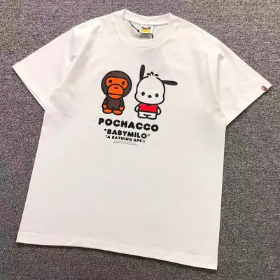 ¥82 BAPE T-SHIRT 4206101798(im 170cm 60kg i wear size L in the phot)