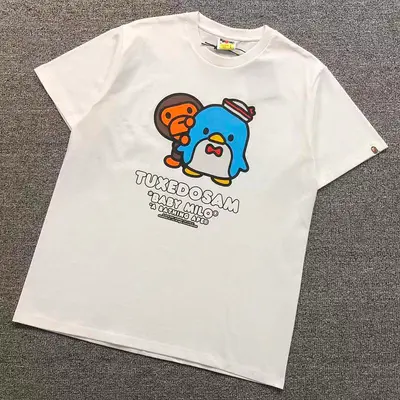 ¥82 BAPE T-SHIRT 4206101198(im 170cm 60kg i wear size L in the phot)