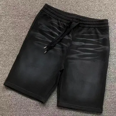 ￥175 B⭐L⭐⭐⭐IA⭐A SHORTS 2206120501（im 170cm 60kg i wear size L in the phot）