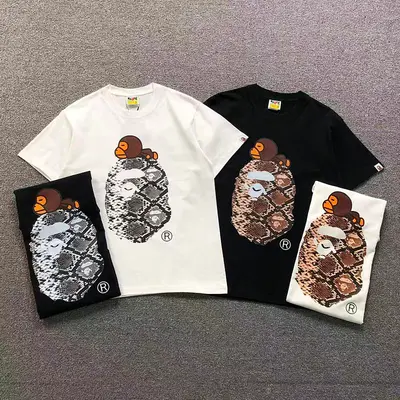 ¥82 BAPE T-SHIRT 5261306164(im 170cm 60kg i wear size M in the phot)