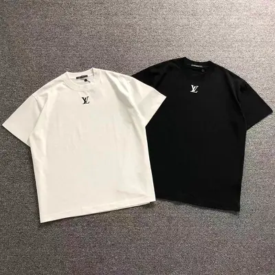 ￥118 L⭐ T-SHIRT 42061606133（ im 170cm 60kg i wear size 2XL in the phot）