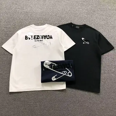 ￥125 B⭐L⭐⭐⭐IA⭐A T-SHIRT 3206172921（im 170cm 60kg i wear size L in the phot）