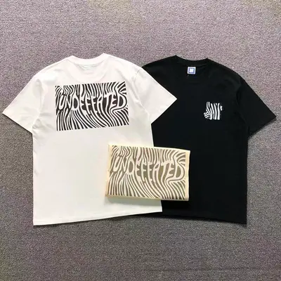 ￥88 UNDEFEATED T-SHIRT 126173102（im 170cm 60kg i wear size M in the phot）