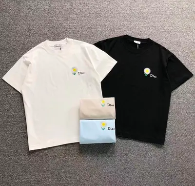 ¥105 D⭐O⭐ T-SHIRT 526200419(im 170cm 60kg i wear size M in the phot)