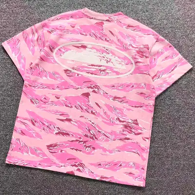 ¥88 CORTEIZ T-SHIRT 2206201334(im 170cm 60kg i wear size S in the phot)