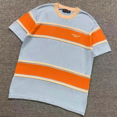 ¥158 L⭐ T-SHIRT 3206200821(im 170cm 60kg i wear size S in the phot)