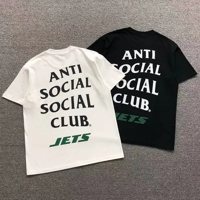 ¥88 ANTI SOCIAL SOCIAL CLUB T-SHIRT 3206211502(im 170cm 60kg i wear size M in the phot)