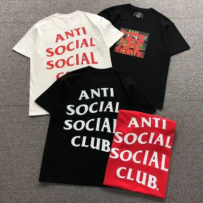 ¥88 ANTI SOCIAL SOCIAL CLUB T-SHIRT 2206211702(im 170cm 60kg i wear size M in the phot)