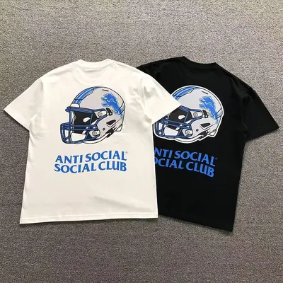 ¥88 ANTI SOCIAL SOCIAL CLUB T-SHIRT 3206211002(im 170cm 60kg i wear size M in the phot)