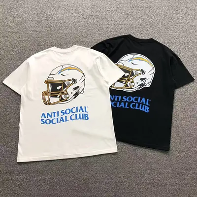 ¥88 ANTI SOCIAL SOCIAL CLUB T-SHIRT 3206212502(im 170cm 60kg i wear size M in the phot)