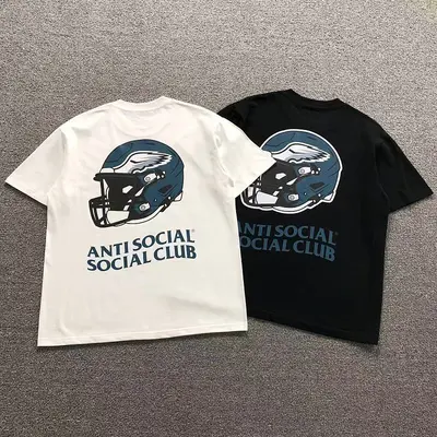 ¥88 ANTI SOCIAL SOCIAL CLUB T-SHIRT 126212702(im 170cm 60kg i wear size M in the phot)