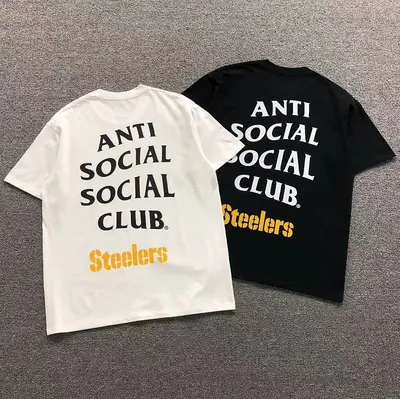¥88 ANTI SOCIAL SOCIAL CLUB T-SHIRT 126212402(im 170cm 60kg i wear size L in the phot)