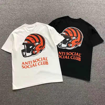 ￥88 ANTI SOCIAL SOCIAL CLUB T-SHIRT 3206210702（im 170cm 60kg i wear size M in the phot）