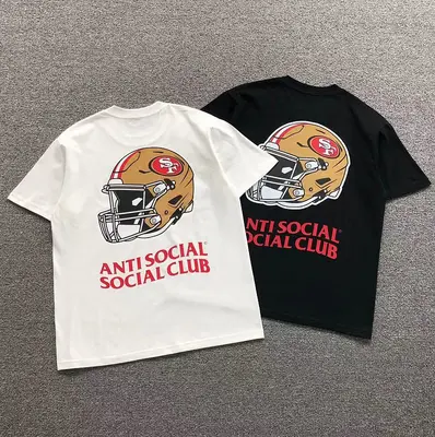 ￥88 ANTI SOCIAL SOCIAL CLUB T-SHIRT 126212602（im 170cm 60kg i wear size M in the phot）