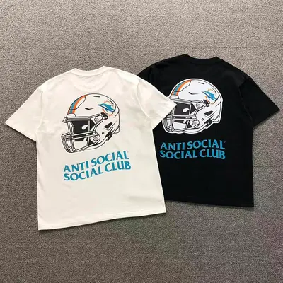 ￥88 ANTI SOCIAL SOCIAL CLUB T-SHIRT 126212002（im 170cm 60kg i wear size M in the phot)