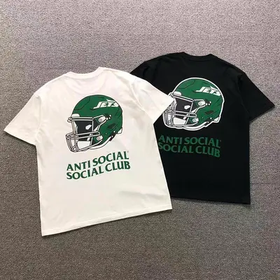￥88 ANTI SOCIAL SOCIAL CLUB T-SHIRT 126211602（im 170cm 60kg i wear size L in the phot）