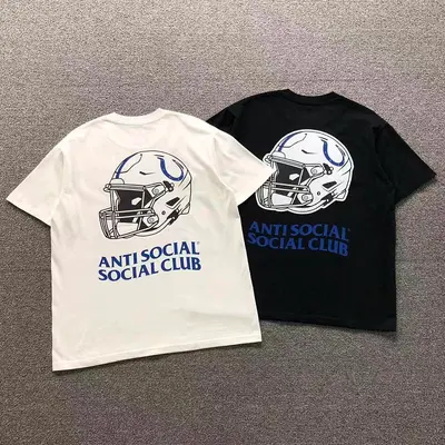 ￥88 ANTI SOCIAL SOCIAL CLUB T-SHIRT 126211402（im 170cm 60kg i wear size L in the phot）