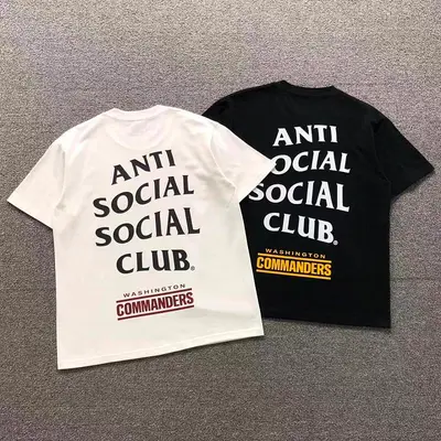 ￥88 ANTI SOCIAL SOCIAL CLUB T-SHIRT 126211302（im 170cm 60kg i wear size M in the phot）
