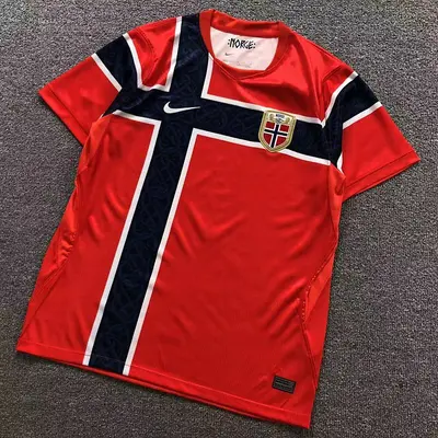 ￥82 FOOTBALL T-SHIRT 1262214002（im 170cm 60kg i wear size L in the phot）