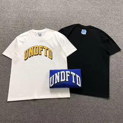 ¥88 UNDEFEATED T-SHIRT 126231402(im 170cm 60kg i wear size L in the phot)