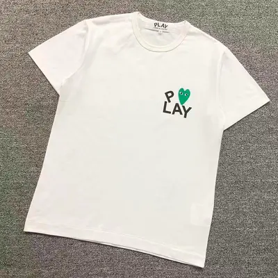 ¥98 CDG T-SHIRT 3206271621(im 170cm 60kg i wear size M in the phot)
