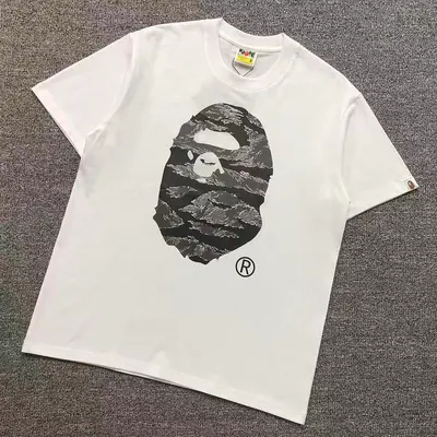￥88 BAPE T-SHIRT 12710331（im 170cm 60kg i wear size M in the phot）