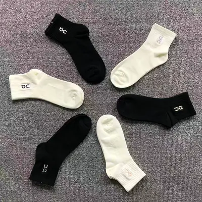 ￥79 ON SOCKS 4207020777