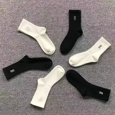 ￥79 ON SOCKS 4207020877