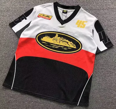¥95 CORTEIZ T-SHIRT 5207040278(im 170cm 60kg i wear size L in the phot)