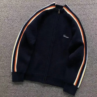 ¥208 CORTEIZ SWEATER 12740134(im 170cm 60kg i wear size S in the phot)