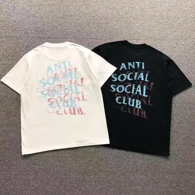 ￥88 ANTI SOCIAL SOCIAL CLUB T-SHIRT 12760602（im 170cm 60kg i wear size L in the phot）