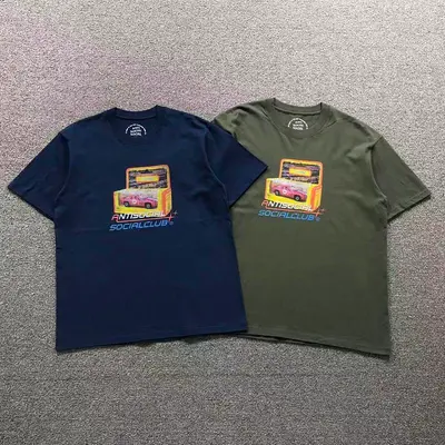 ￥88 ANTI SOCIAL SOCIAL CLUB T-SHIRT 12760502（im 170cm 60kg i wear size M in the phot）