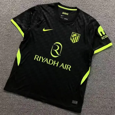￥82 FOOTBALL T-SHIRT 32070717002 （im 170cm 60kg i wear size L in the phot）