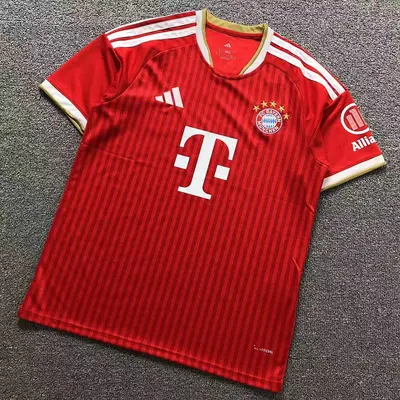 ￥82 FOOTBALL T-SHIRT 32070710002（im 170cm 60kg i wear size L in the phot）
