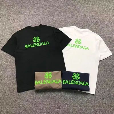￥125 B⭐L⭐⭐⭐IA⭐A T-SHIRT 52070704147（im 170cm 60kg i wear size M in the phot）