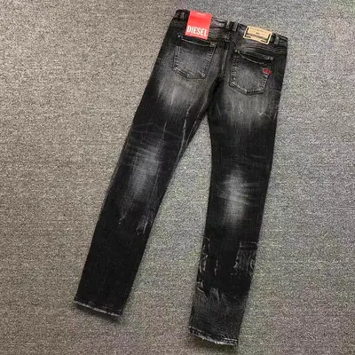 ￥228 DIESEL TROUSERS 3207080617（im 170cm 60kg i wear size 32 in the phot）