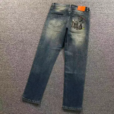 ￥175 B⭐R⭐E⭐RY TROUSRES 2207080801（im 170cm 60kg i wear size 33 in the phot）
