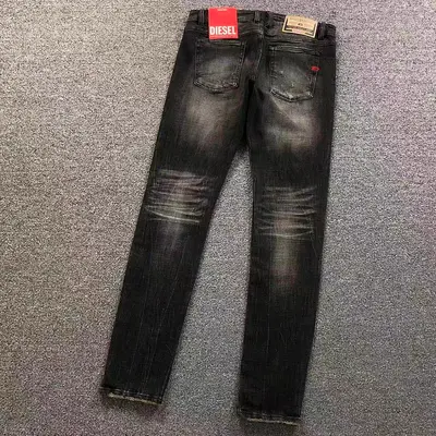 ￥228 DIESEL TROUSERS 3207080717（im 170cm 60kg i wear size 32 in the phot）
