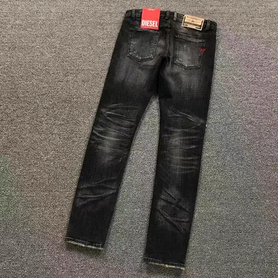 ￥228 DIESEL TROUSERS 3207081917（im 170cm 60kg i wear size 32 in the phot）