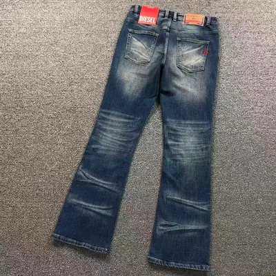 ￥228 DIESEL TROUSERS 3207080317（im 170cm 60kg i wear size 32 in the phot）
