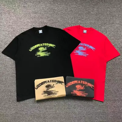 ¥88 UNDEFEATED T-SHIRT 3207100802 (im 170cm 60kg i wear size L in the phot)
