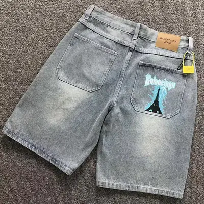 ￥185 B⭐L⭐⭐⭐IA⭐A SHORTS 3207112317 （im 170cm 60kg i wear size L in the phot）