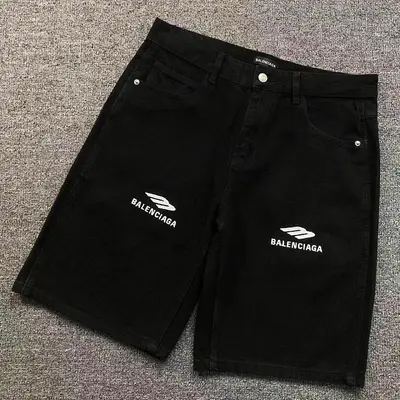 ￥195 B⭐L⭐⭐⭐IA⭐A SHORTS 3207113417（im 170cm 60kg i wear size L in the phot）