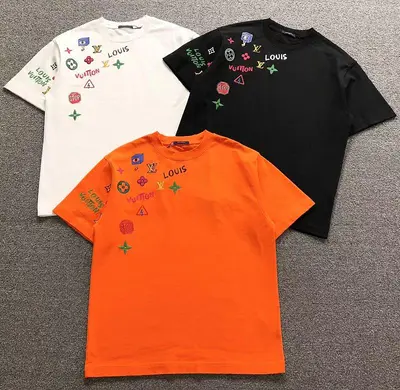 ¥139 L⭐ T-SHIRT 3207140421(im 170cm 60kg i wear size M in the phot)