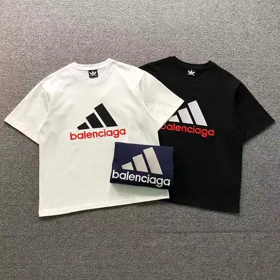¥105 A⭐I⭐AS B⭐L⭐⭐⭐IA⭐A T-SHIRT 5207201885(im 170cm 60kg i wear size M in the phot)