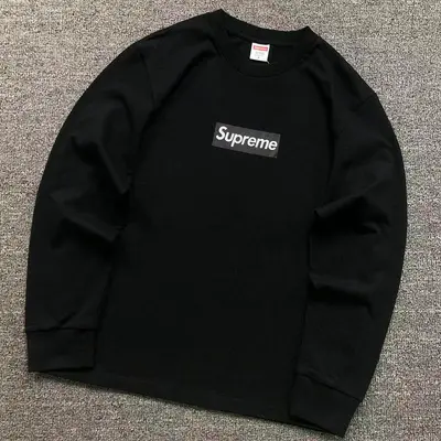 ¥118 S⭐⭐R⭐⭐E LONG SLEEVED 52071618182(im 170cm 60kg i wear size S in the phot)