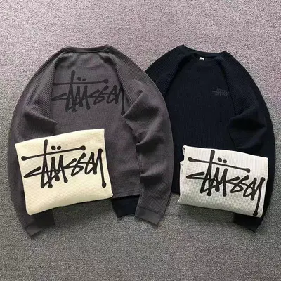 ¥125 STUSSY LONG SLEEVED 5207170882(im 170cm 60kg i wear size S in the phot)